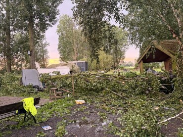 SOS Écuries : Opération réparations après les violents orages de la canicule