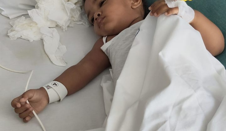 Sauvons Aya, 18 mois, contre le rétinoblastome, cancer de l’œil - Maroc