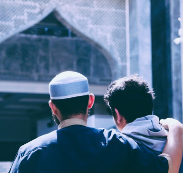 Aidons notre frère endetté à faire la Hijra 