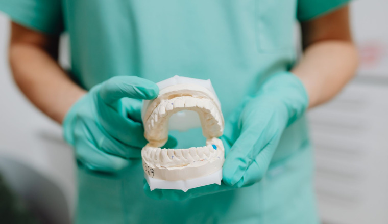 Dentier Abdelatif puis Hosseyn