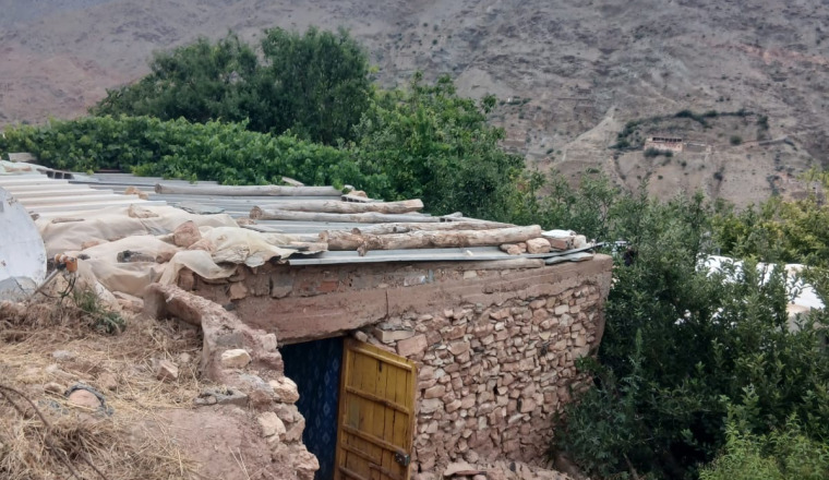 Aidons une famille à reconstruire sa maison après le séisme
