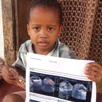 Aidons Lolo à pouvoir financer les frais médicaux de son fils Brayanne