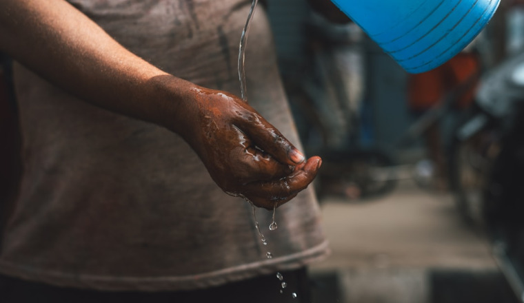 🤍Offrons de l’eau aux nécessiteux💧 