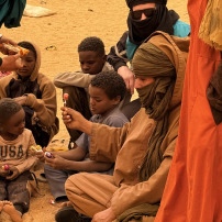 Aide pour les enfants orphelins et pauvres pour la rentrée scolaire et pour un hiver au chaud
