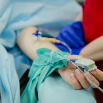 Aidons notre cousin à faire face au cancer et à la dialyse