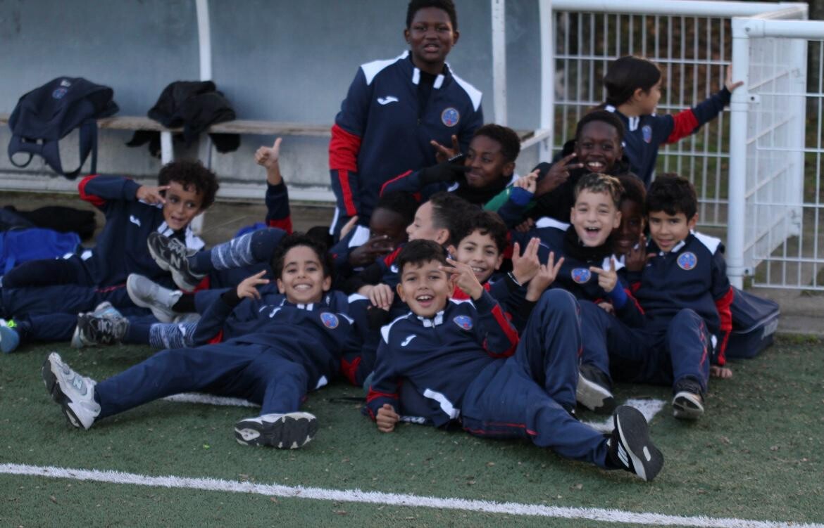 ET SI UN PETIT GESTE POUVAIT CHANGER LEURS AVENTURES ⚽️