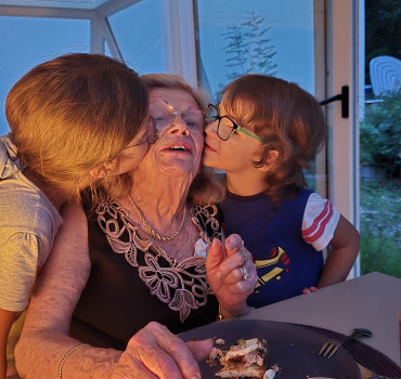 80 ans et toutes ses dents !