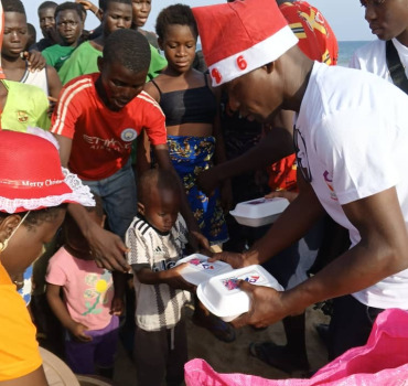 Un Noël, Un Sourire : Offrons du bonheur aux enfants du Togo ! 