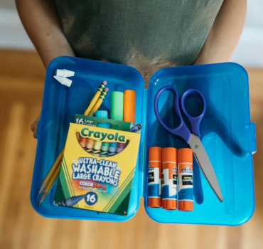 Don de denrée et fournitures scolaires 