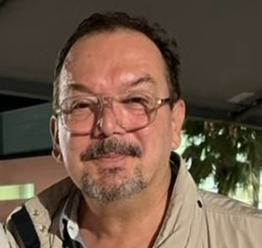 Ensemble, rendons au Dr Voicu un peu de tout ce qu’il a donné