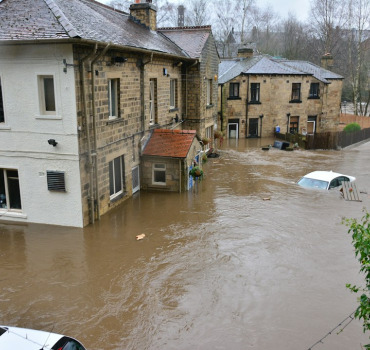 Reconstruction face aux inondations 